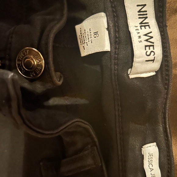 Nine West Women's High Rise Perfect Skinny Jessica Jean - Picture 3 of 3